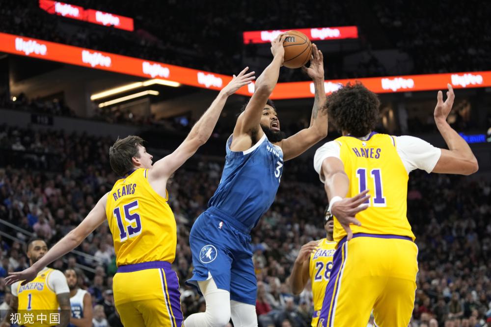 现更大的突 现更大的突