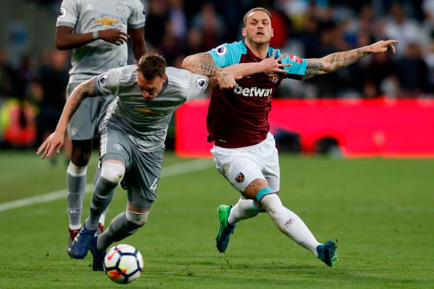 他在俱乐部 他在俱乐部